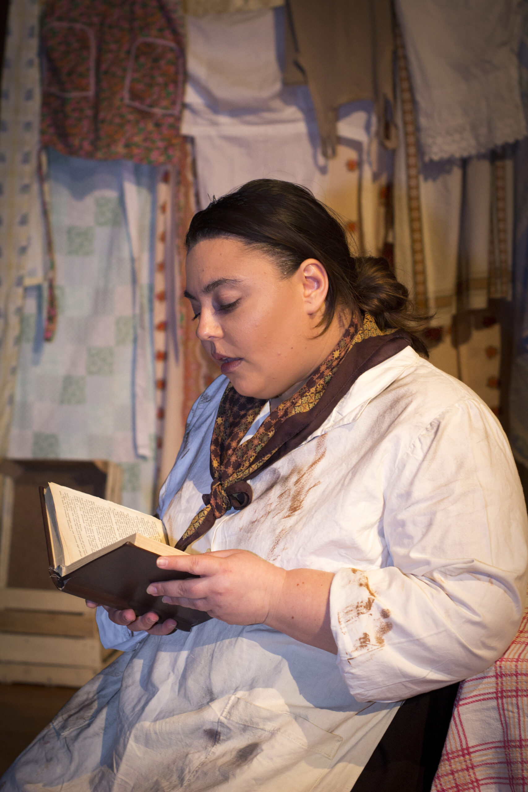 Rosy come Rosa Balistreri in La Malarazza